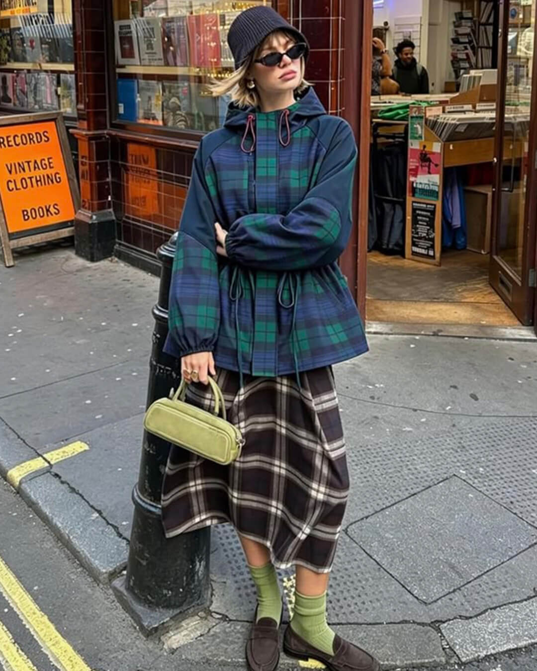 Emma Oversized Karierte Schnür-Jacke